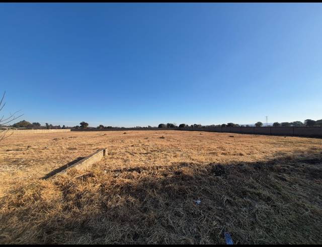 7,467M² VACANT LAND FOR SALE IN RIVERSDALE